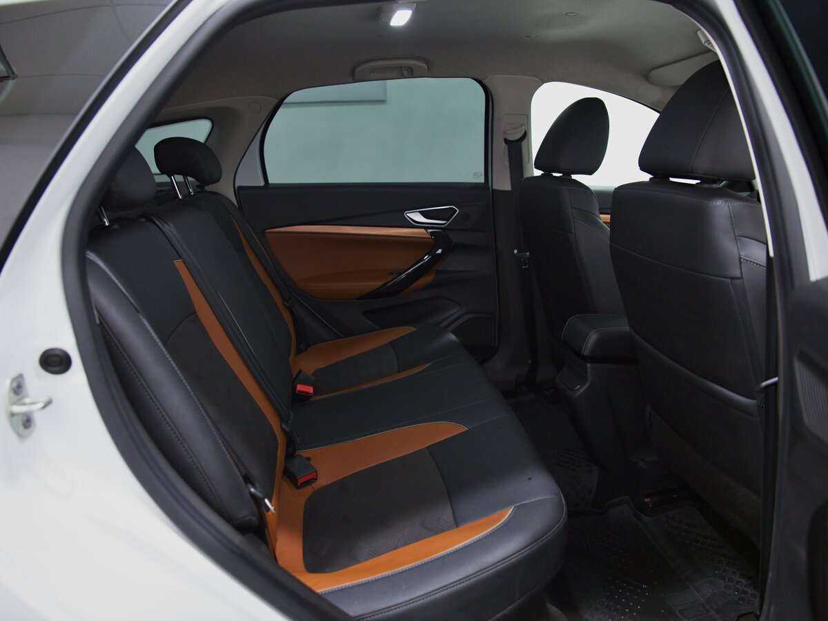 Lada (ВАЗ) Vesta с пробегом — 2023 год. Фото: #13