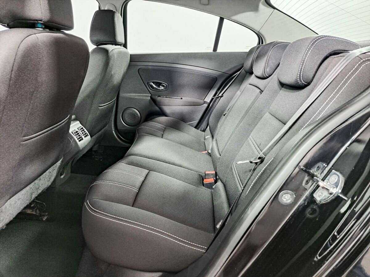 Renault Fluence с пробегом — 2013 год. Фото: #9