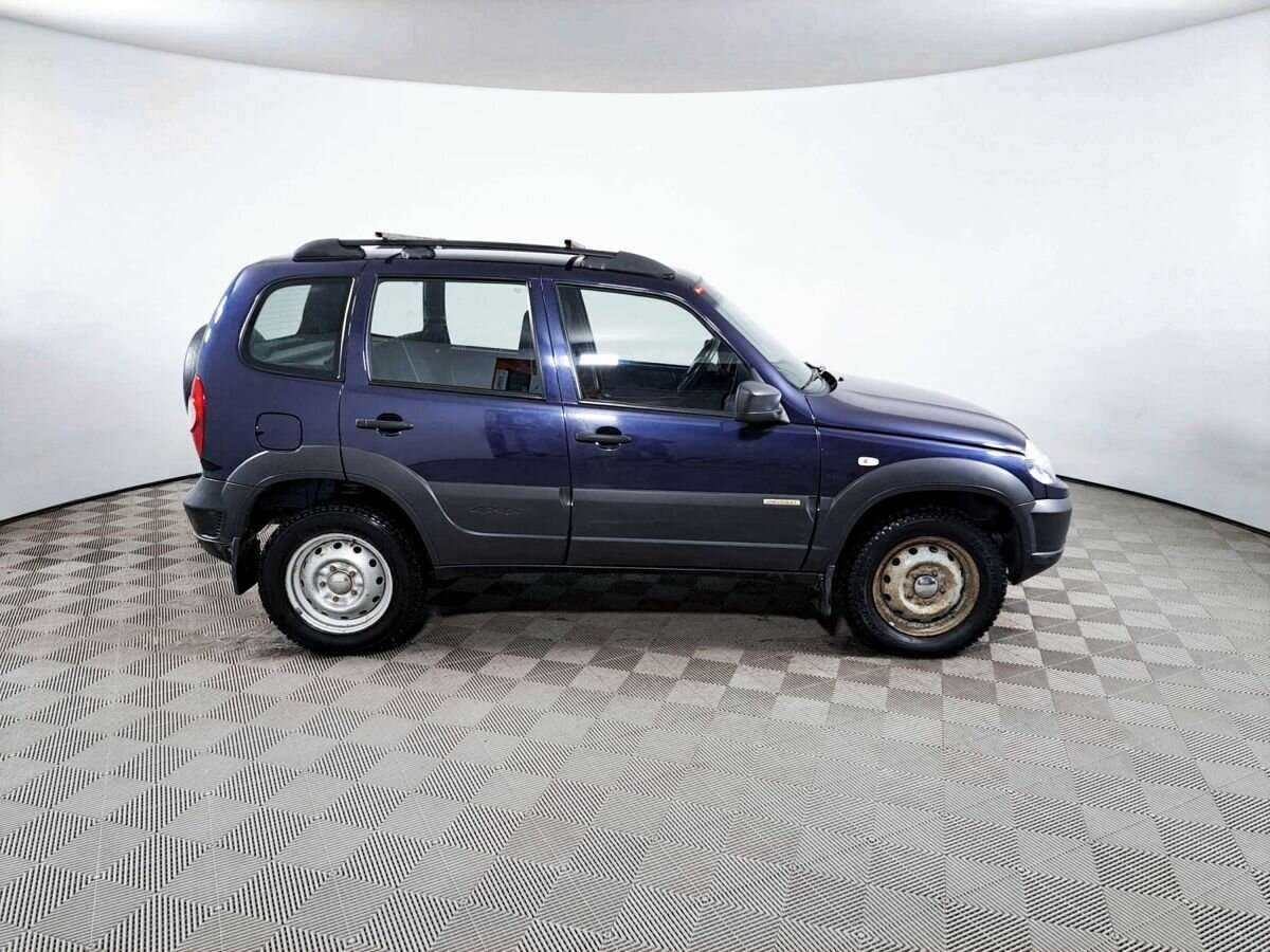 Chevrolet Niva с пробегом — 2017 год. Фото: #3