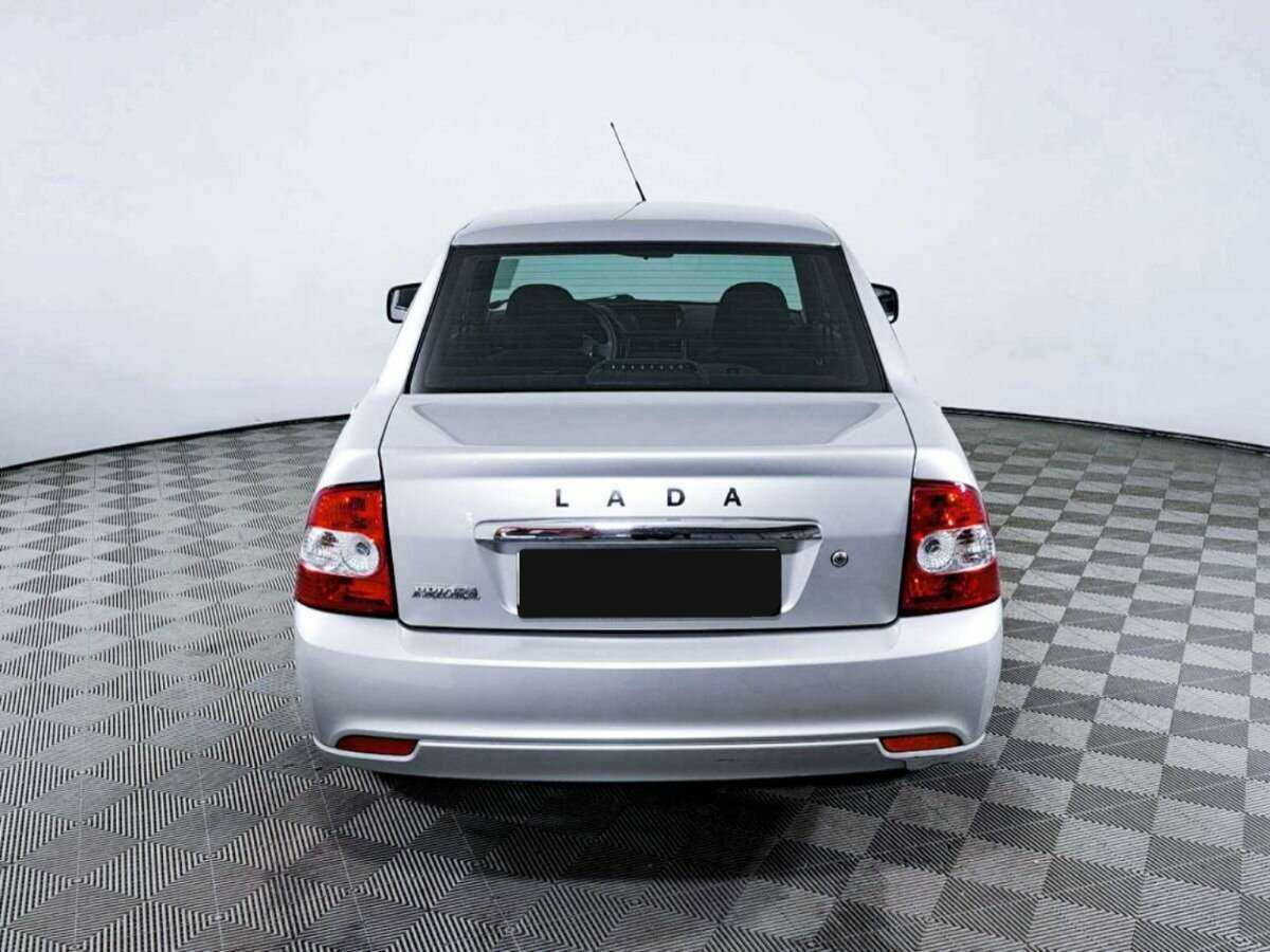 Lada (ВАЗ) Priora с пробегом — 2017 год. Фото: #5