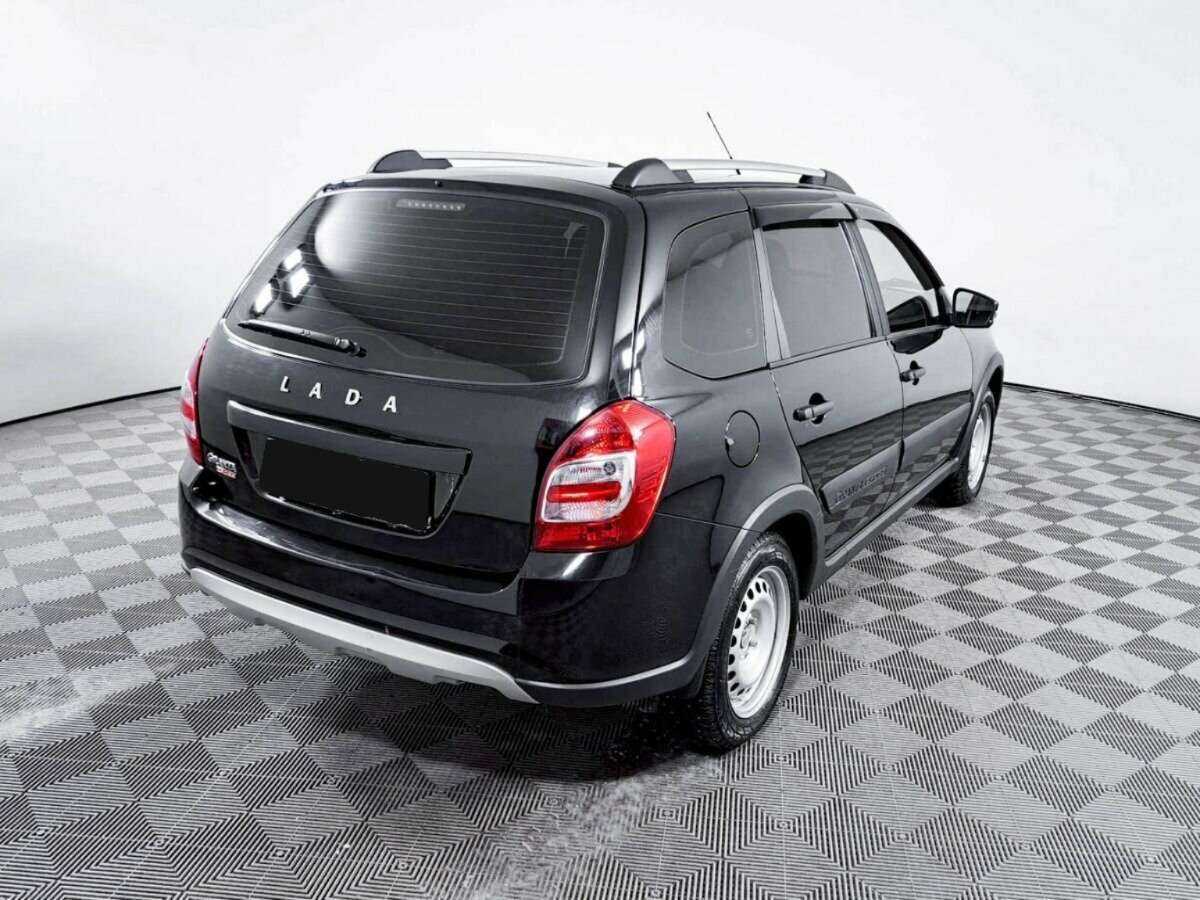Lada (ВАЗ) Granta с пробегом — 2023 год. Фото: #3