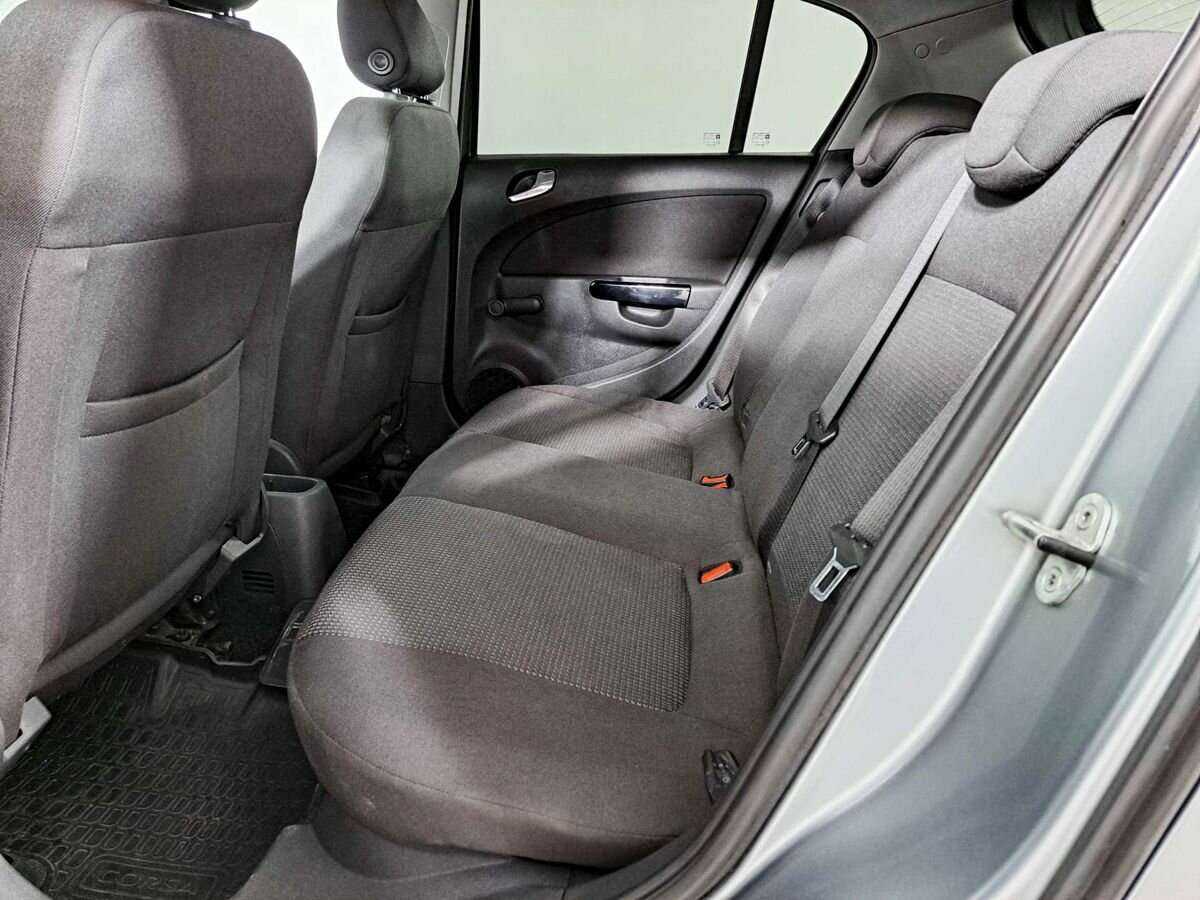 Opel Corsa с пробегом — 2012 год. Фото: #9