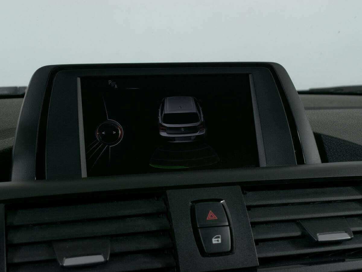 BMW 1 серии с пробегом — 2014 год. Фото: #16