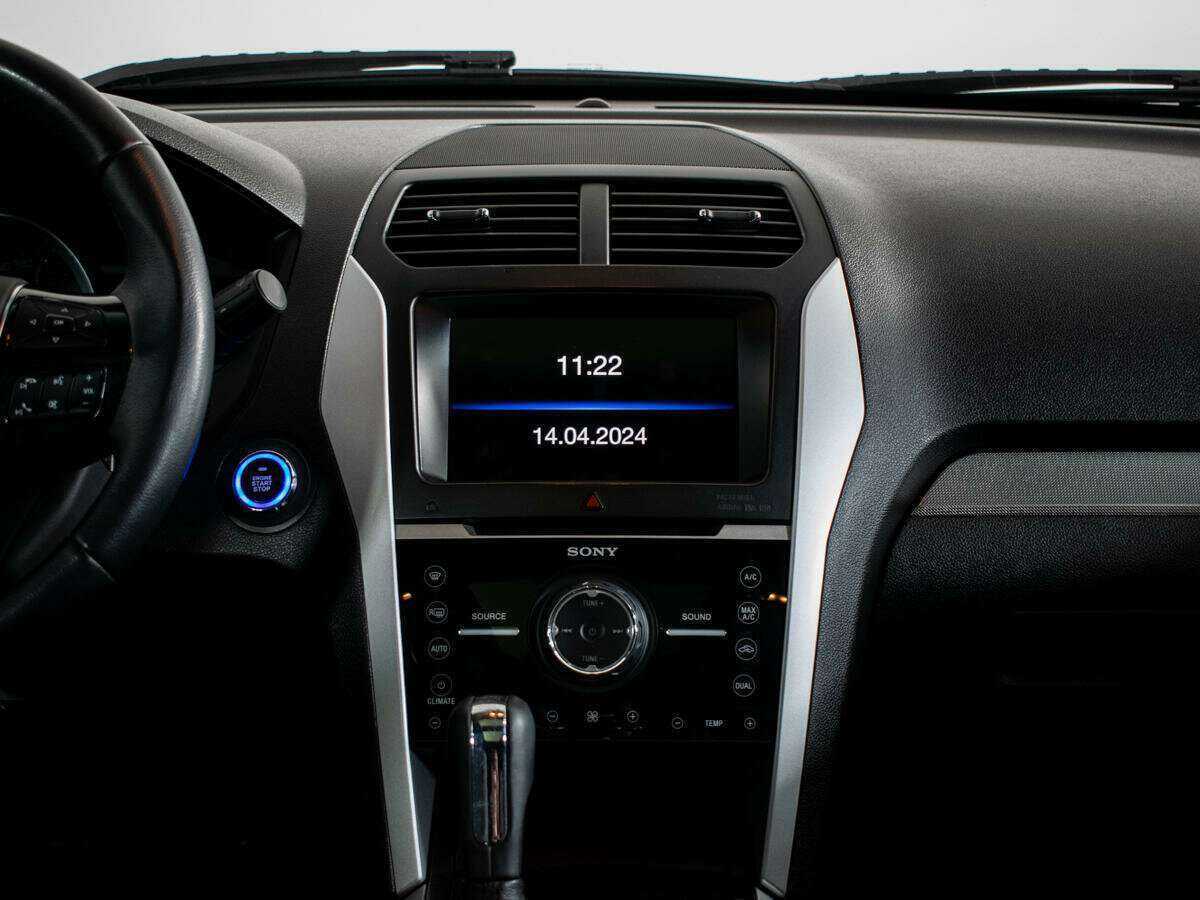 Ford Explorer с пробегом — 2013 год. Фото: #9