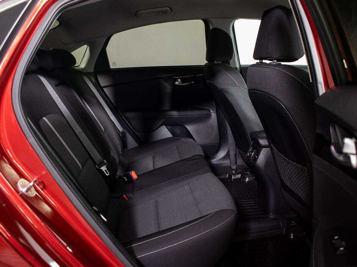 Kia Cerato с пробегом — 2020 год. Фото: #7