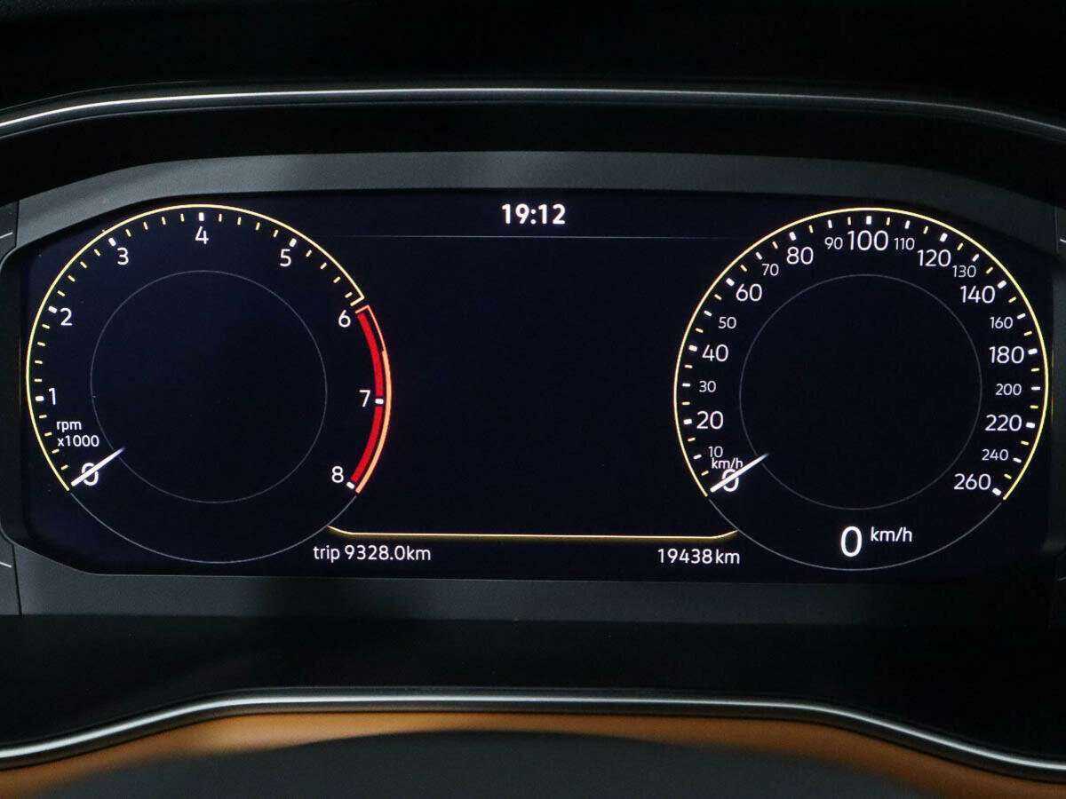 Volkswagen Bora с пробегом — 2022 год. Фото: #9