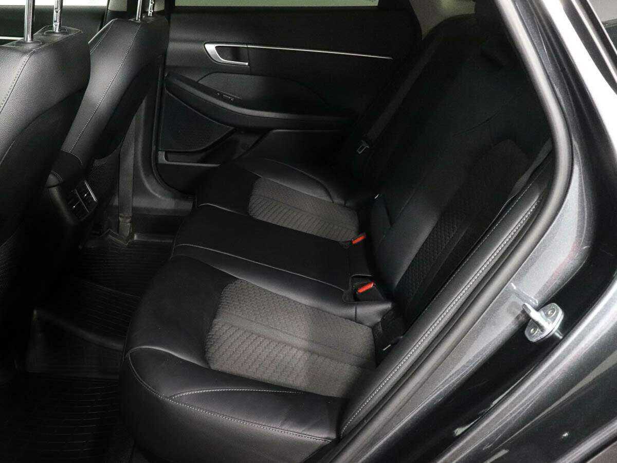 Hyundai Sonata с пробегом — 2020 год. Фото: #7