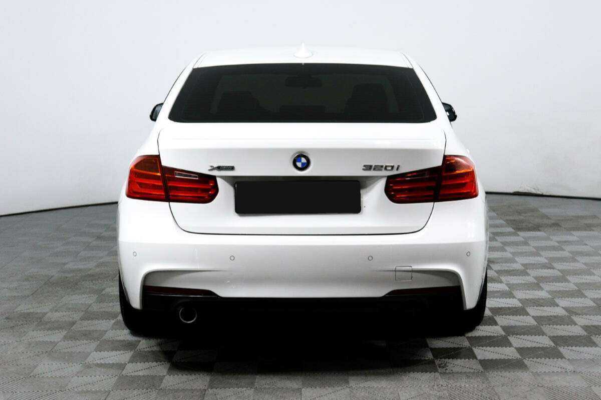 BMW 3 серии с пробегом — 2014 год. Фото: #5