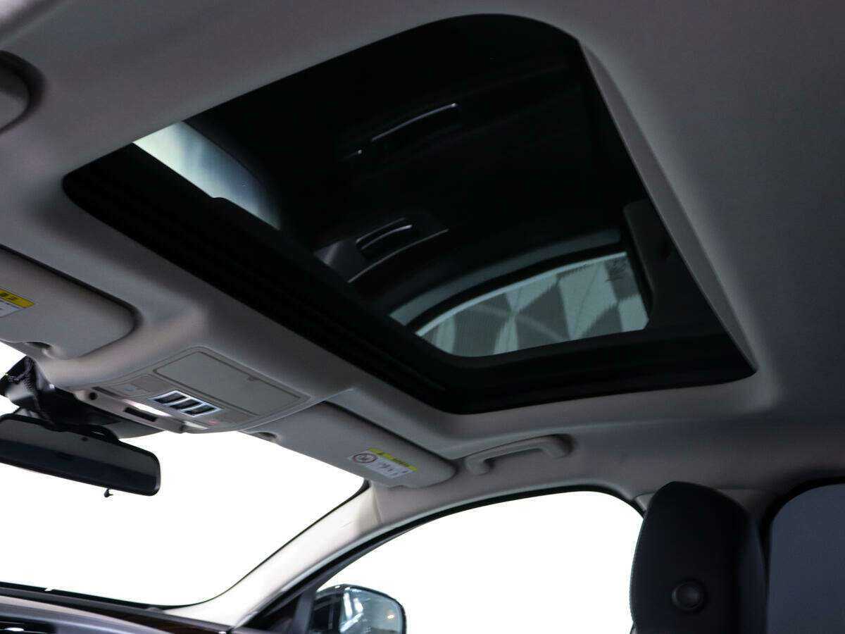 Jaguar XF с пробегом — 2018 год. Фото: #23