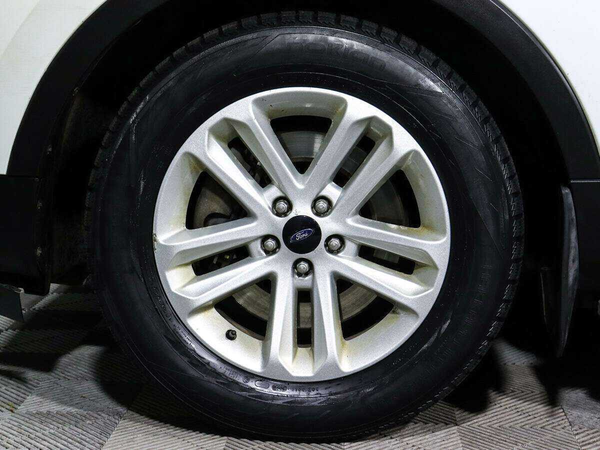 Ford Explorer с пробегом — 2014 год. Фото: #20