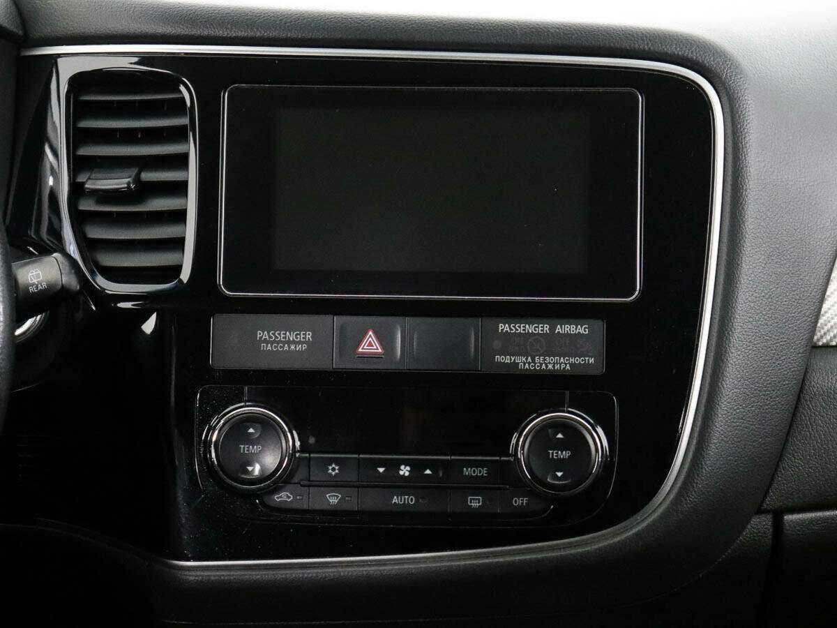 Mitsubishi Outlander с пробегом — 2018 год. Фото: #11