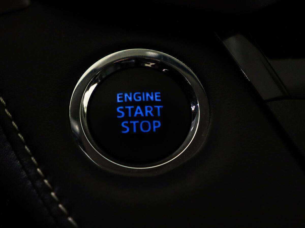 Toyota RAV4 с пробегом — 2017 год. Фото: #17