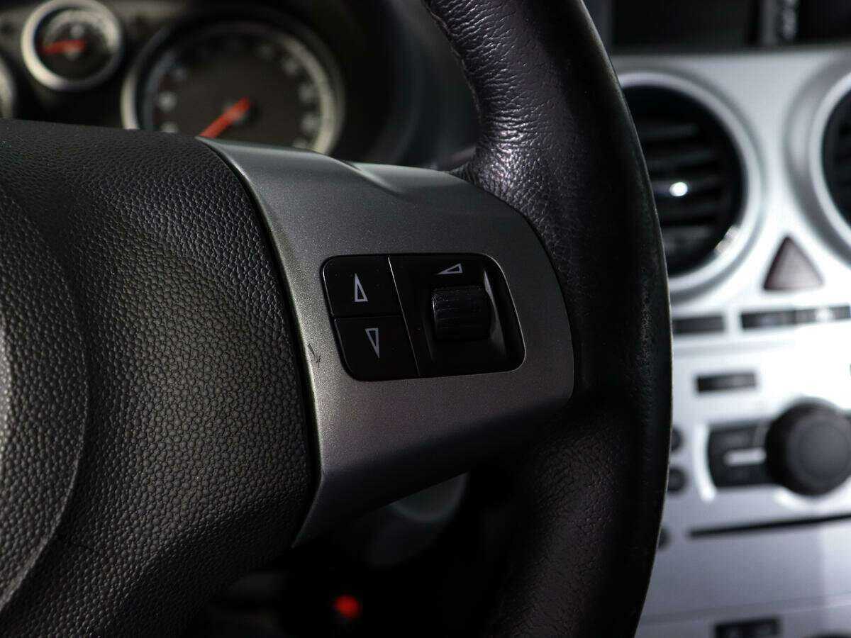 Opel Corsa с пробегом — 2013 год. Фото: #14