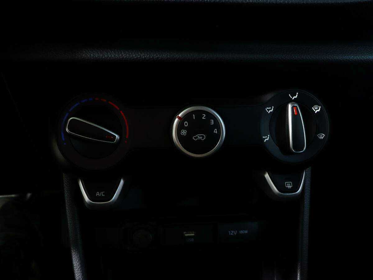 Kia Picanto с пробегом — 2023 год. Фото: #18