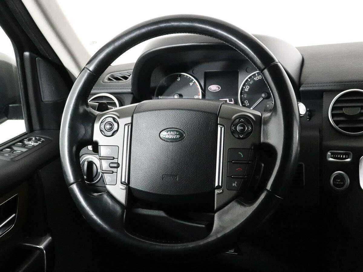 Land Rover Discovery с пробегом — 2015 год. Фото: #9