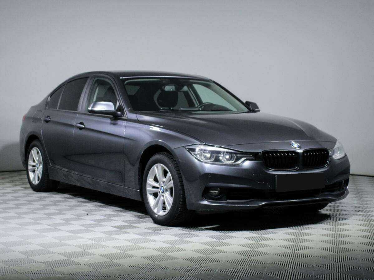 BMW 3 серии с пробегом — 2017 год. Фото: #2
