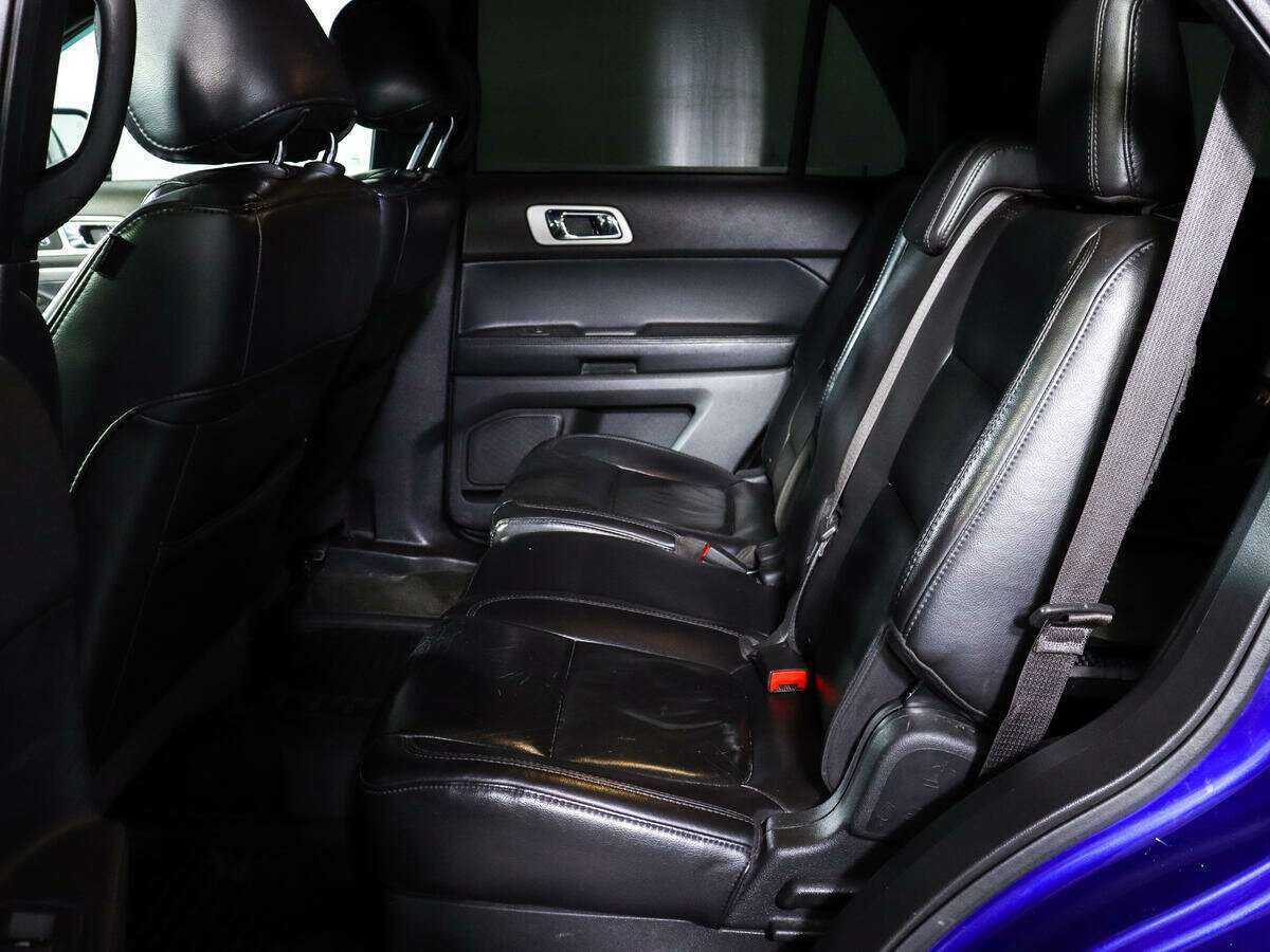 Ford Explorer с пробегом — 2014 год. Фото: #7