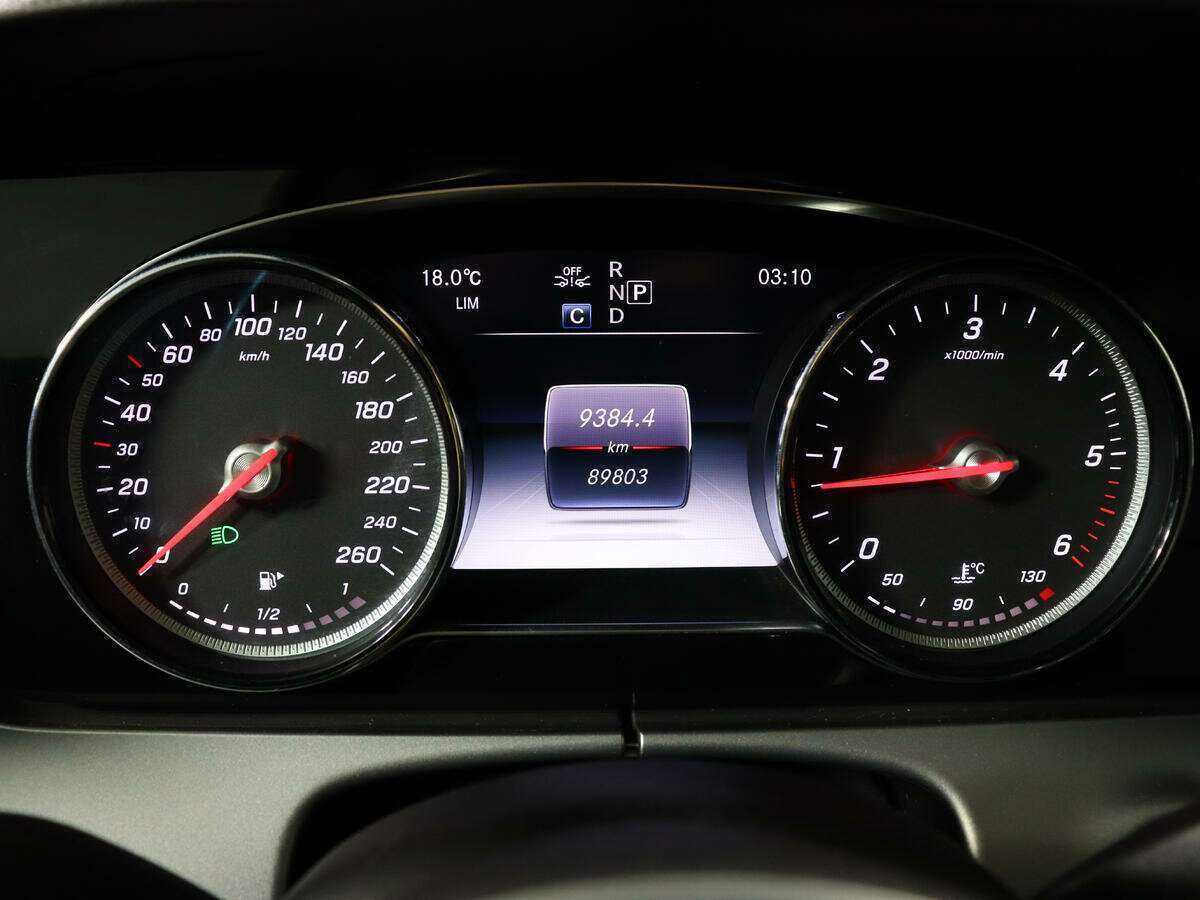 Mercedes-Benz E-Класс с пробегом — 2019 год. Фото: #8