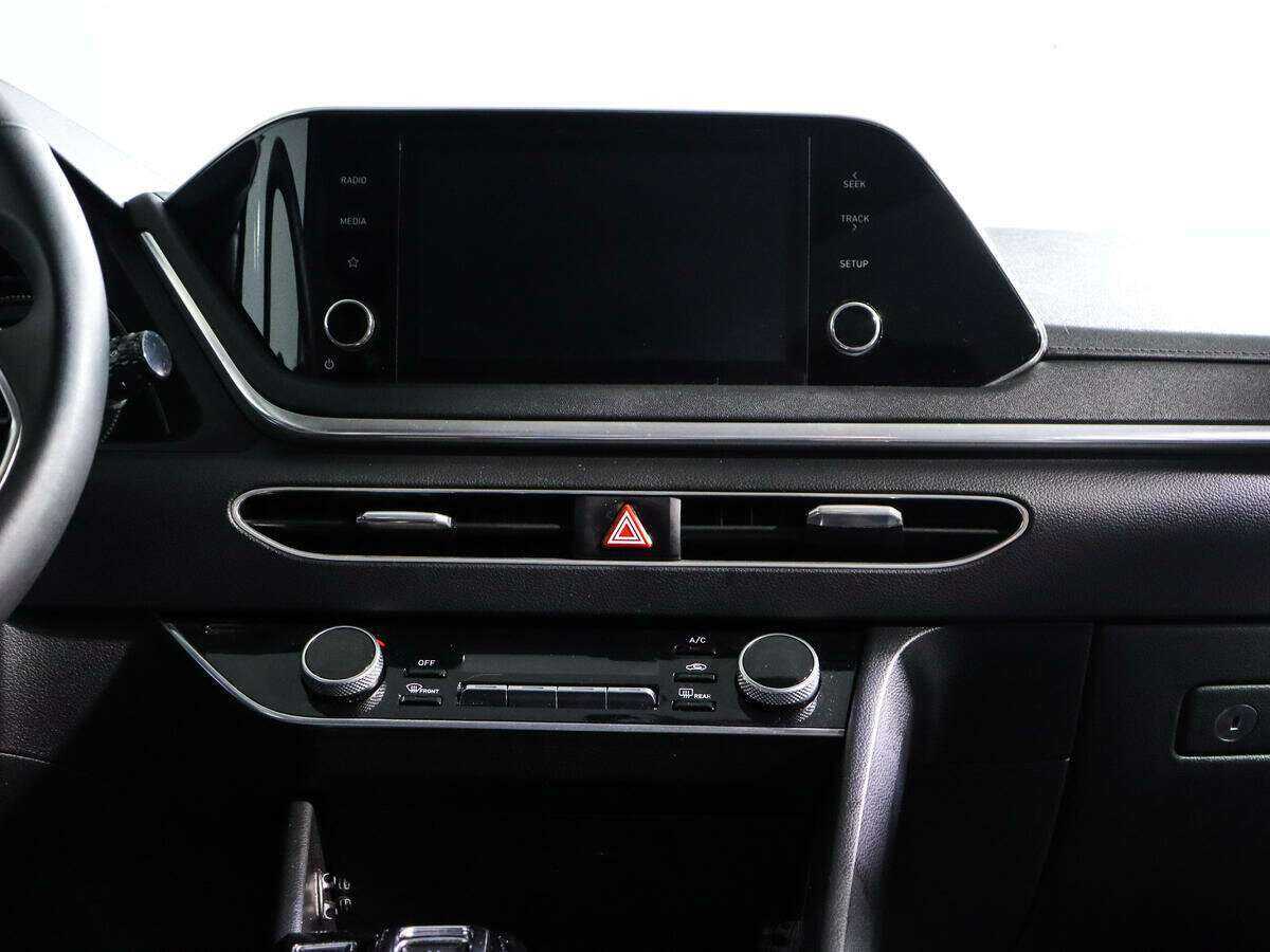 Hyundai Sonata с пробегом — 2020 год. Фото: #10