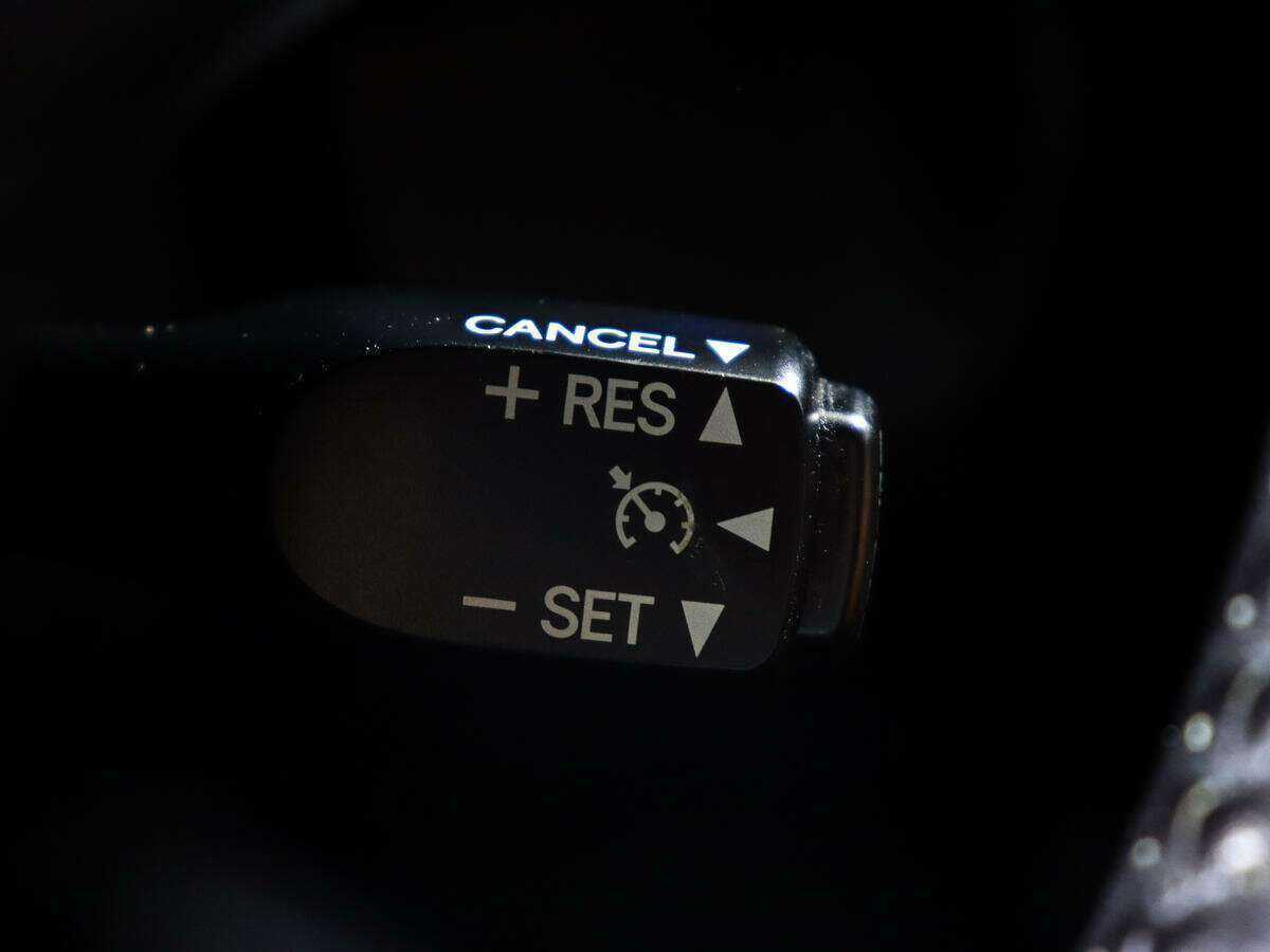 Toyota Camry с пробегом — 2016 год. Фото: #17