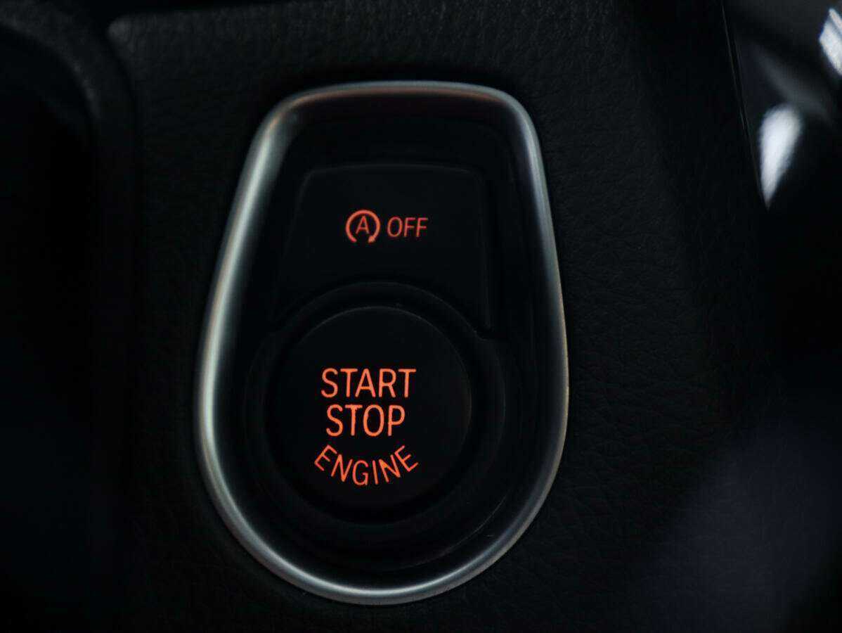 BMW 3 серии с пробегом — 2019 год. Фото: #12