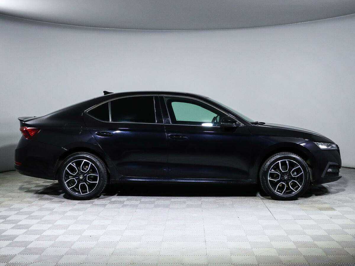 Skoda Octavia с пробегом — 2020 год. Фото: #3