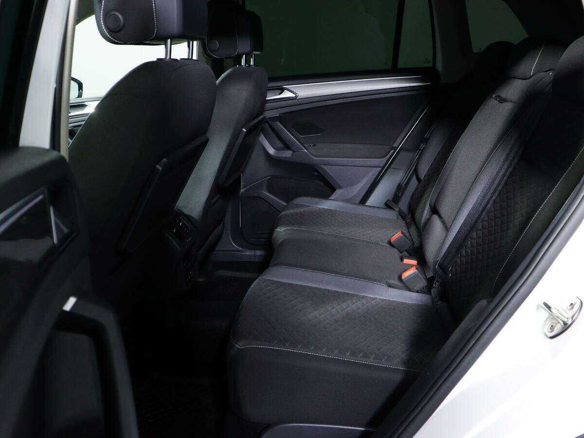 Volkswagen Tiguan с пробегом — 2018 год. Фото: #8