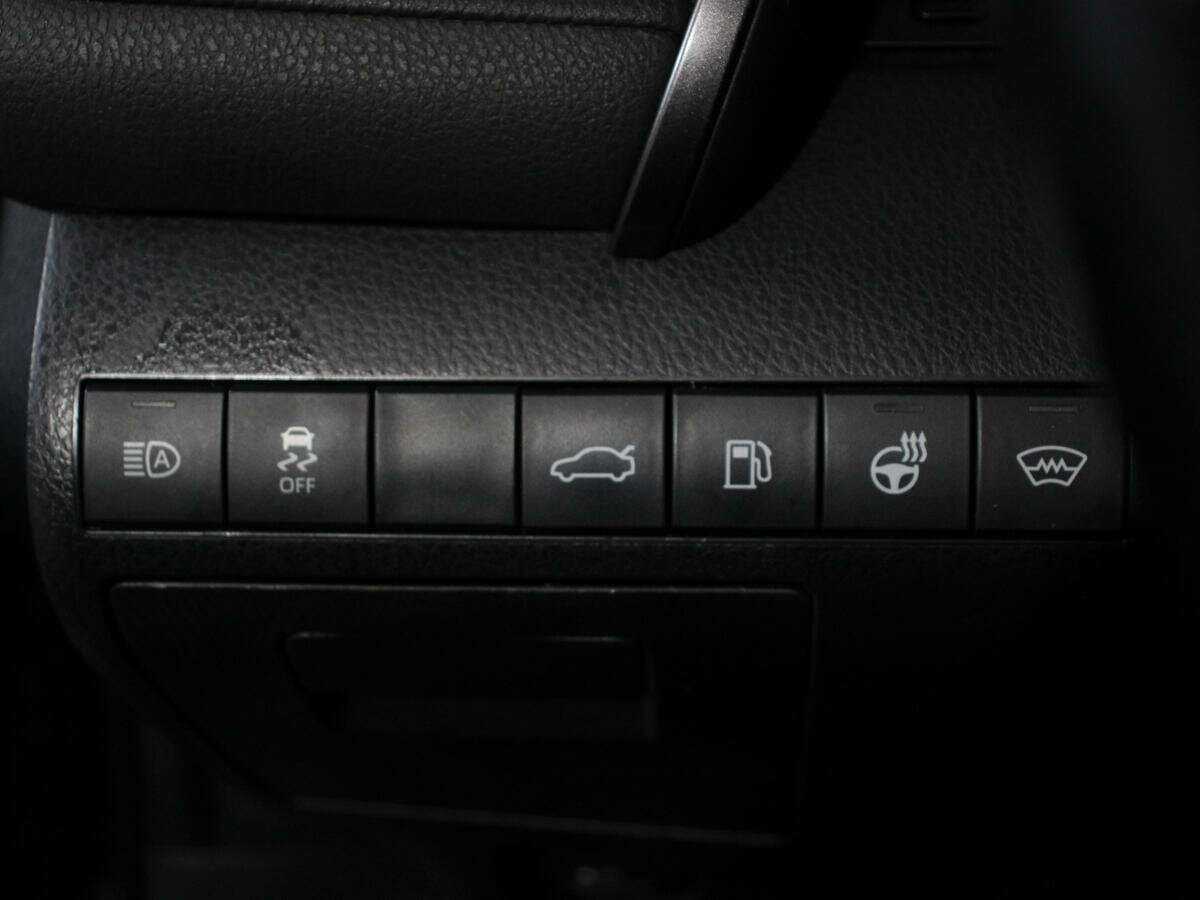 Toyota Camry с пробегом — 2018 год. Фото: #14