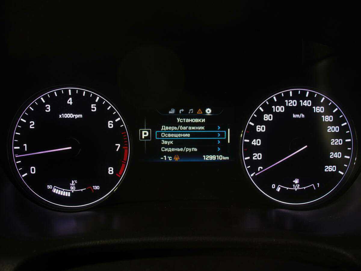 Hyundai Genesis с пробегом — 2014 год. Фото: #8