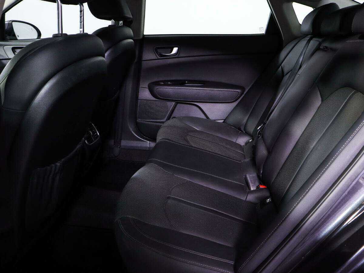 Kia Optima с пробегом — 2019 год. Фото: #6