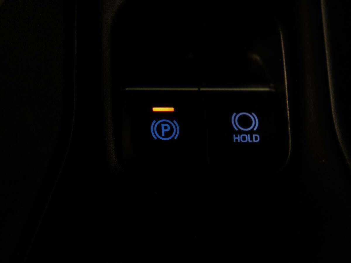 Toyota Corolla с пробегом — 2022 год. Фото: #18