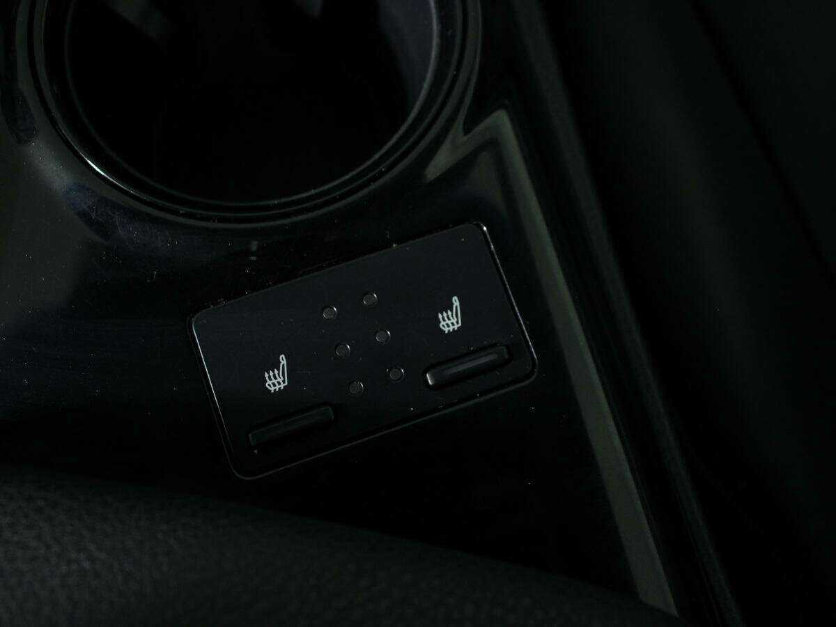 Toyota Camry с пробегом — 2020 год. Фото: #20