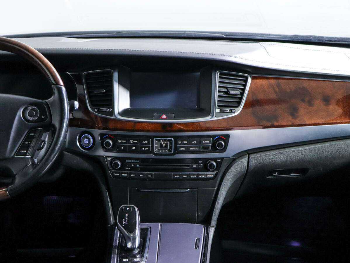 Hyundai Equus с пробегом — 2014 год. Фото: #10