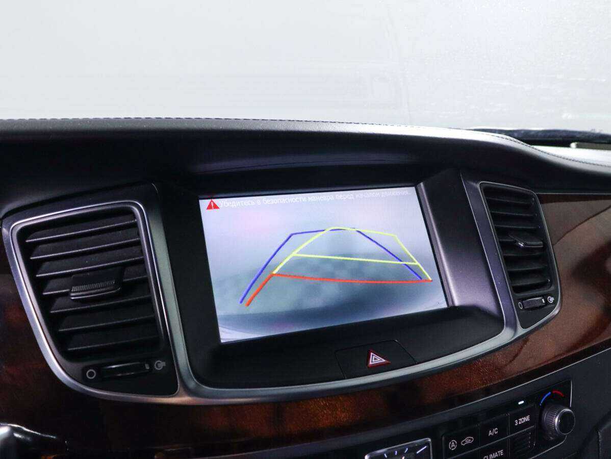 Hyundai Equus с пробегом — 2014 год. Фото: #24