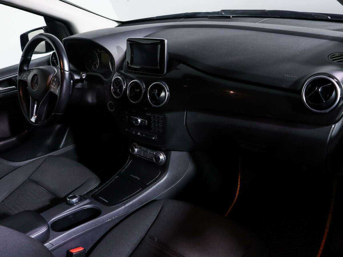 Mercedes-Benz B-Класс с пробегом — 2013 год. Фото: #6