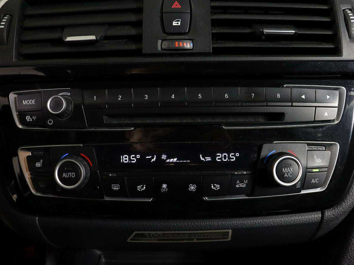 BMW 3 серии с пробегом — 2016 год. Фото: #21