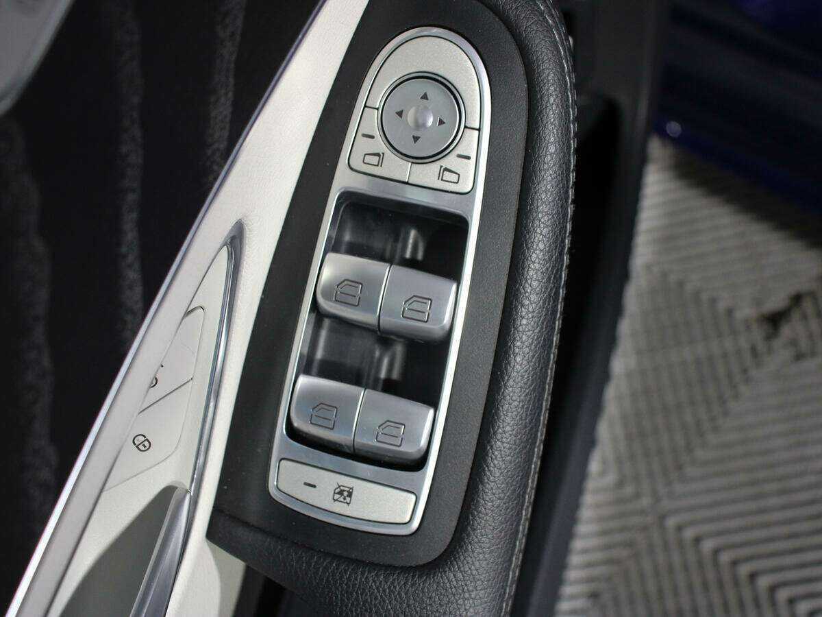 Mercedes-Benz C-Класс с пробегом — 2015 год. Фото: #15