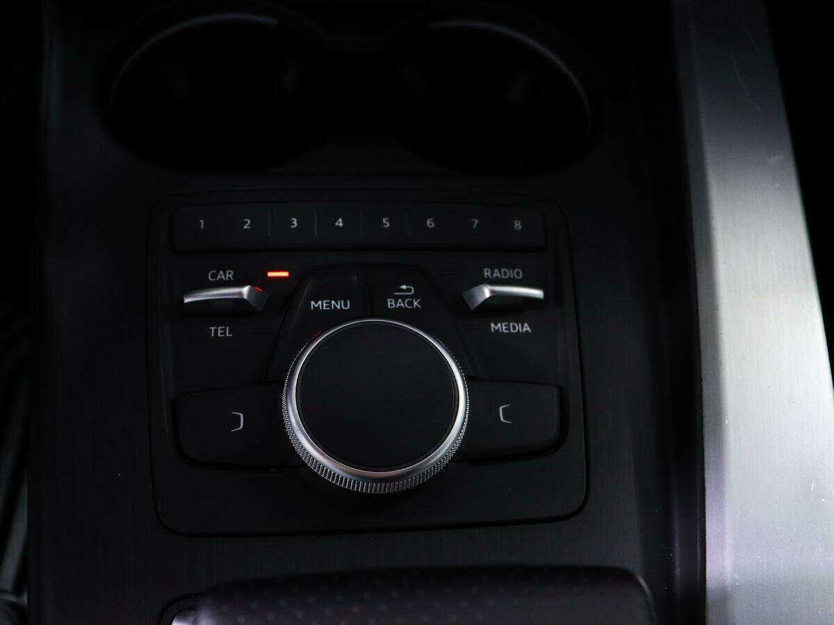 Audi A4 с пробегом — 2017 год. Фото: #13