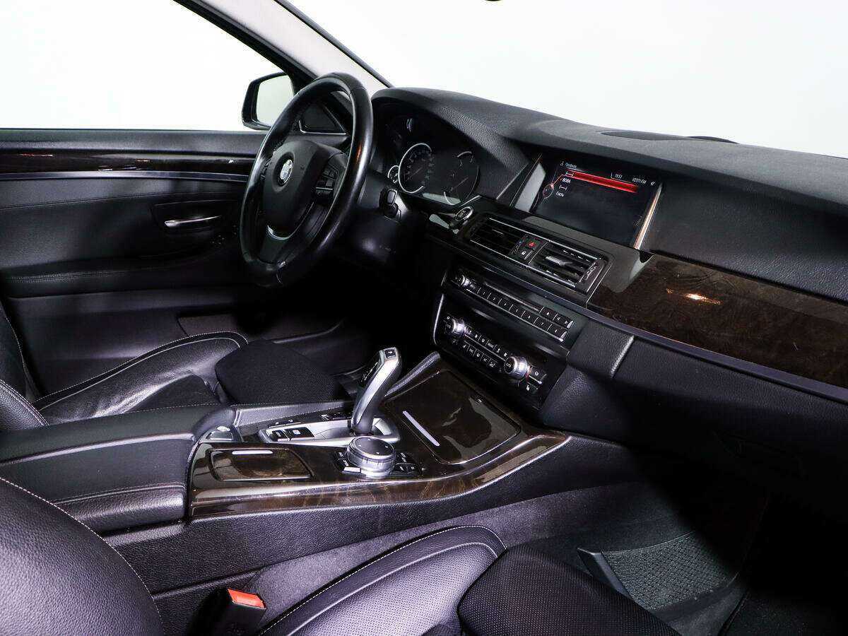 BMW 5 серии с пробегом — 2015 год. Фото: #5