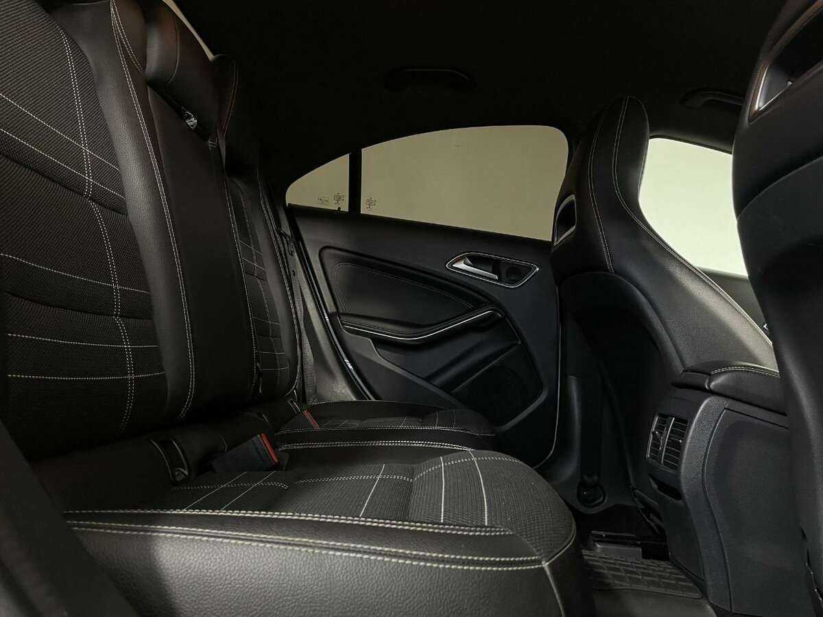 Mercedes-Benz CLA с пробегом — 2014 год. Фото: #15