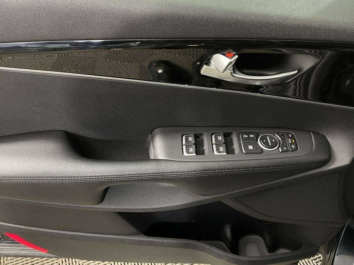 Kia Sorento с пробегом — 2019 год. Фото: #7