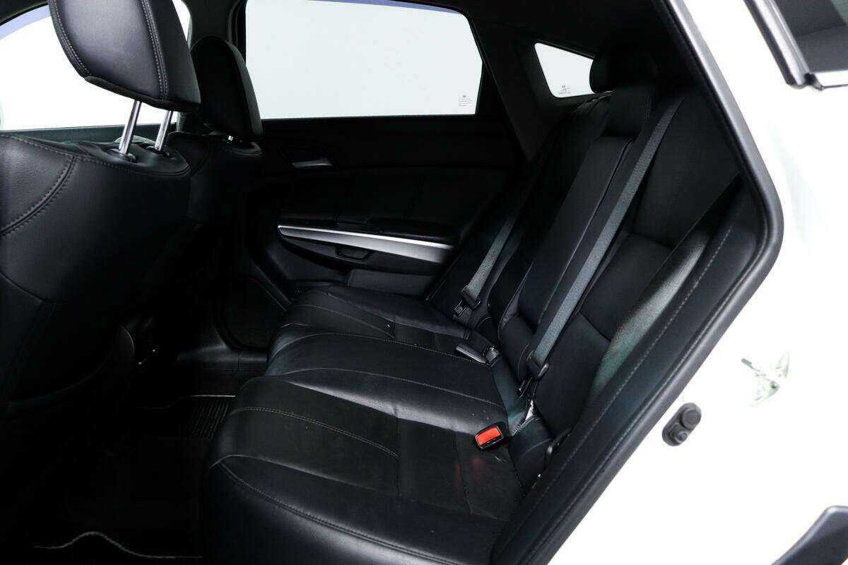 Honda Crosstour с пробегом — 2014 год. Фото: #11