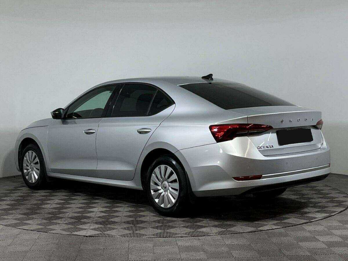 Skoda Octavia с пробегом — 2021 год. Фото: #5
