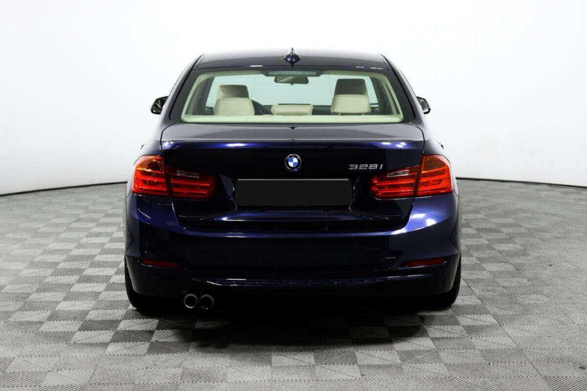 BMW 3 серии с пробегом — 2012 год. Фото: #5