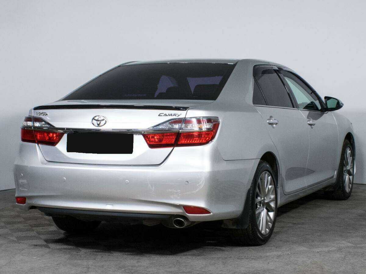Toyota Camry с пробегом — 2015 год. Фото: #6