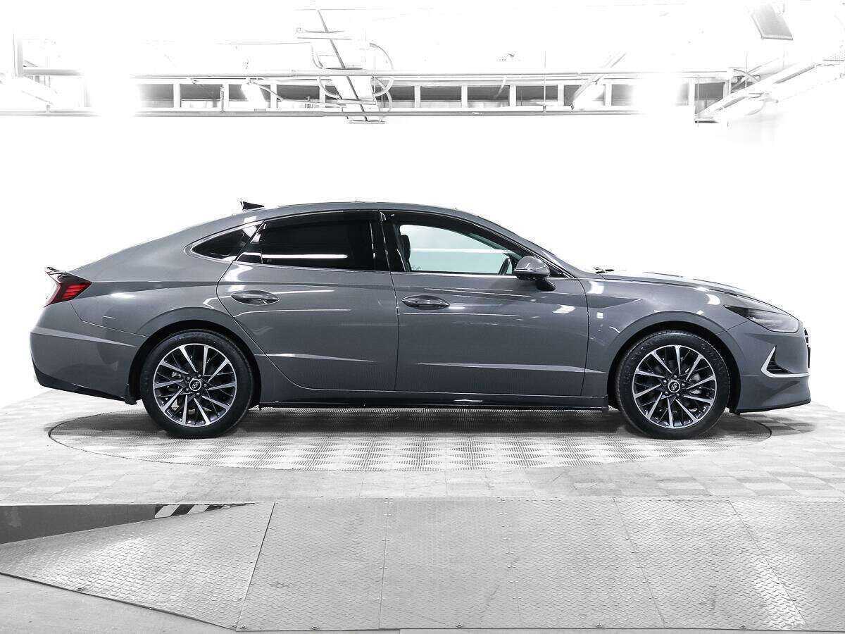 Hyundai Sonata с пробегом — 2022 год. Фото: #3