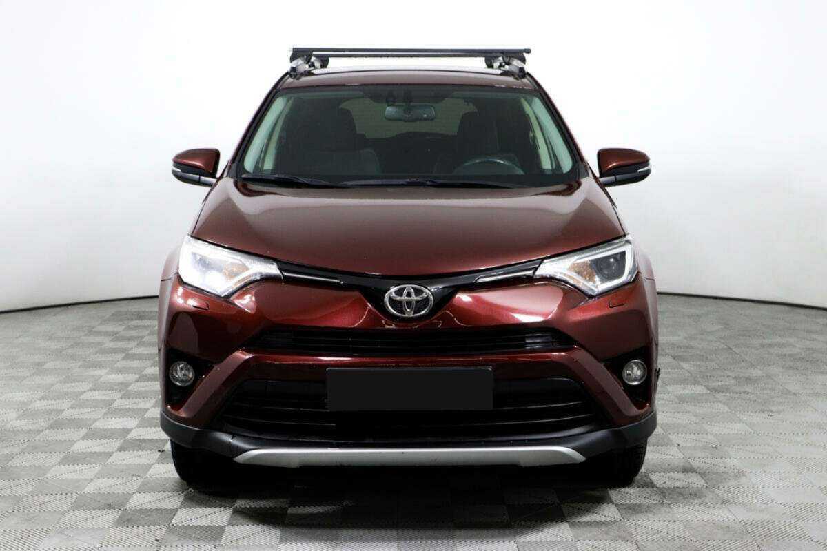 Toyota RAV4 с пробегом — 2016 год. Фото: #1