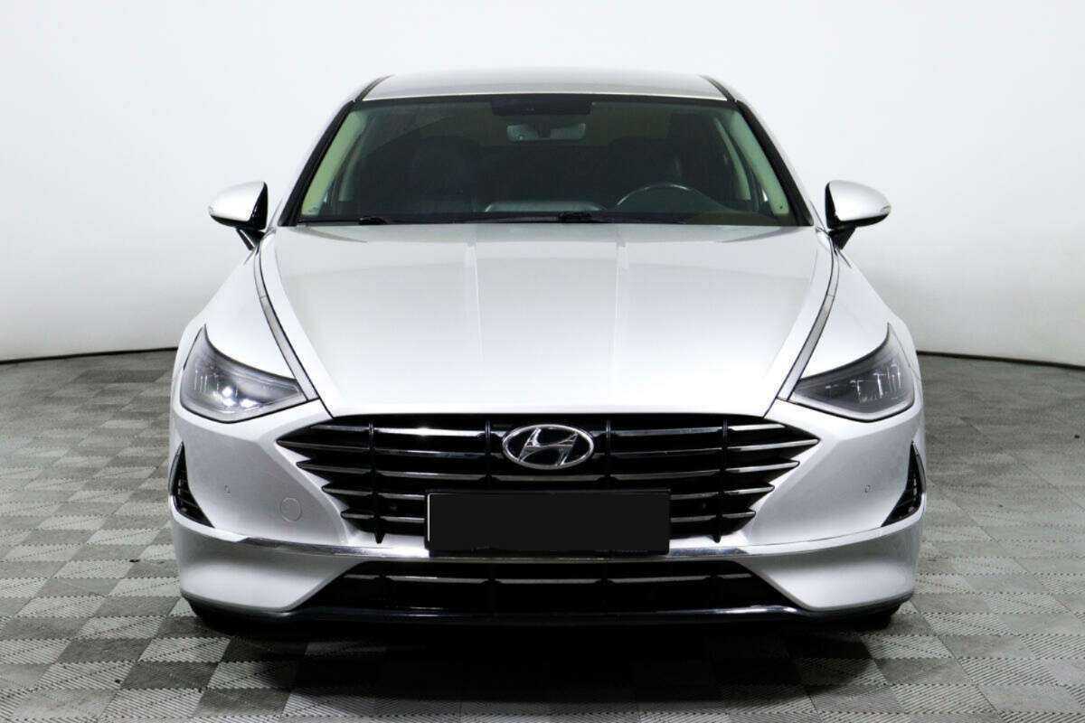 Hyundai Sonata с пробегом — 2020 год. Фото: #1