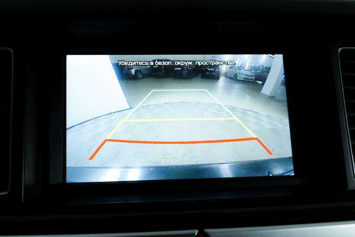 Hyundai Genesis с пробегом — 2016 год. Фото: #13