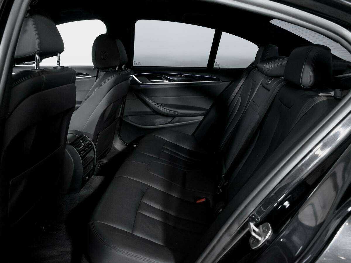 BMW 5 серии с пробегом — 2017 год. Фото: #9